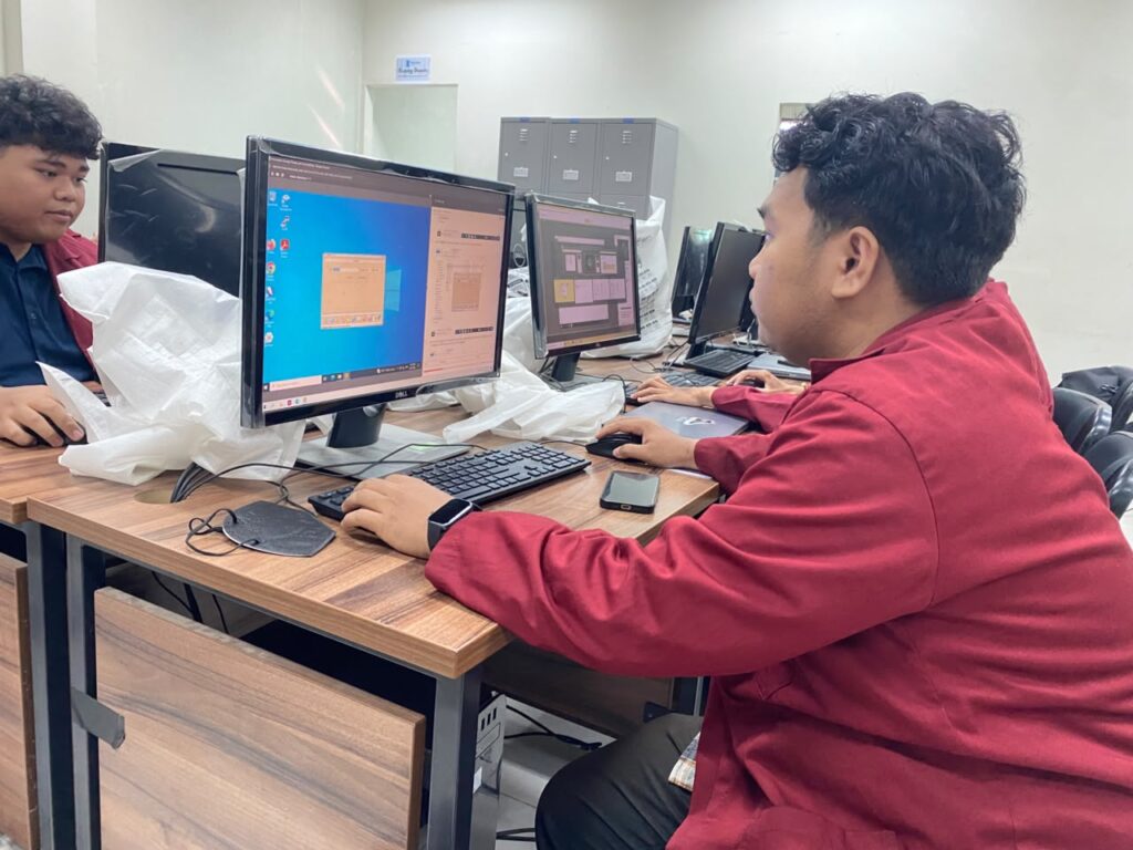 Lab Jaringan Komputer Multimedia TMJ Terintegrasi dengan Virtual Labs Internasional EC-Council